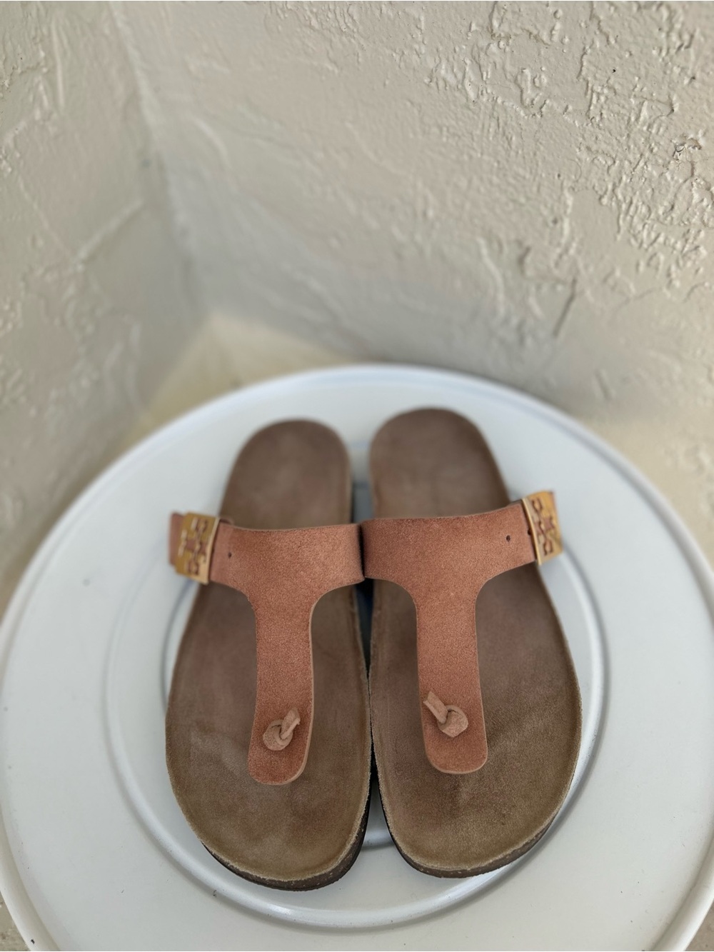 Tory Burch Mellow Thong Sandals Size 6